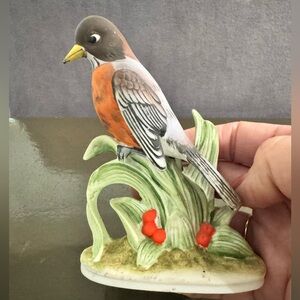 Vintage/antique Lefton China hand painted Red Robin